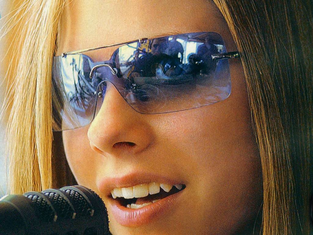 Use 'view image' in your browser to see full size image