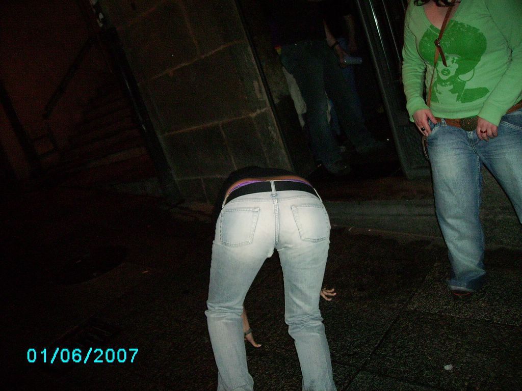 Use 'view image' in your browser to see full size image